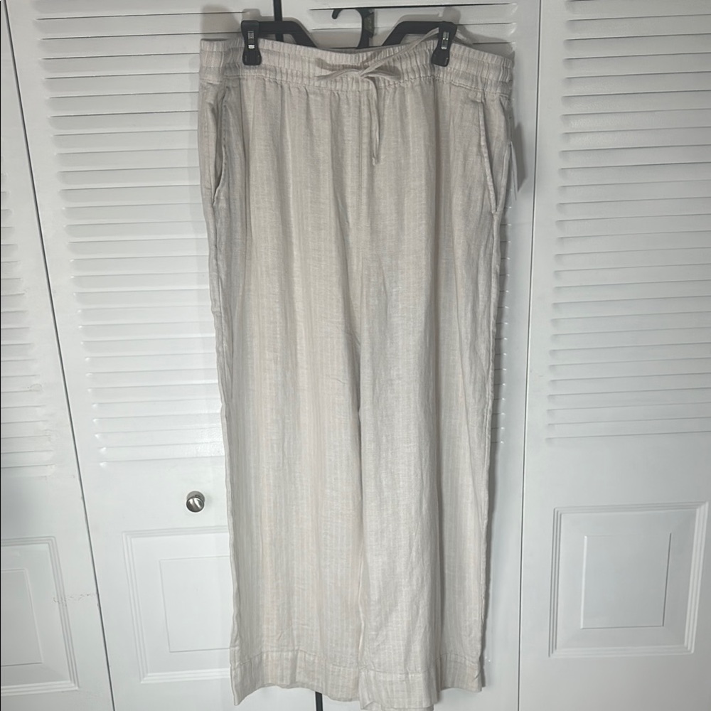 Time and Tru Cream Sweatpants Relaxed Fit